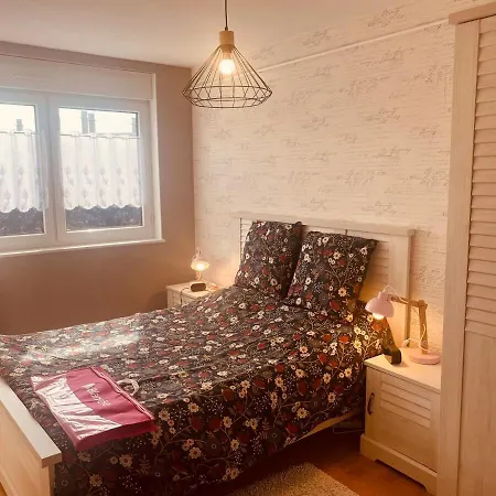 L De L Ony Apartment *